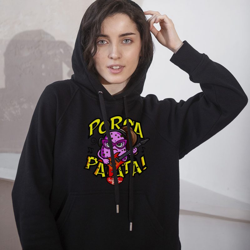 Felpa nera con patata rock cartoon, stampa colorata e design divertente streetwear